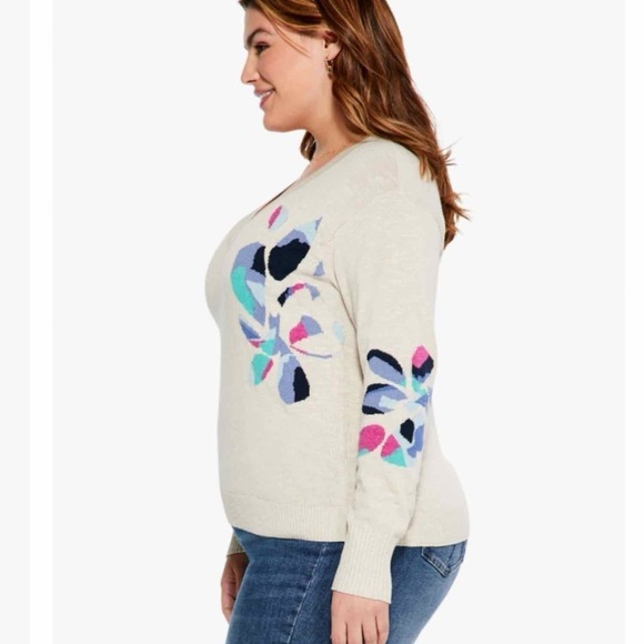 NIC+ZOE Blooming Short V Neck Sweater Size 3X Lightweight Floral - Picture 7 of 12